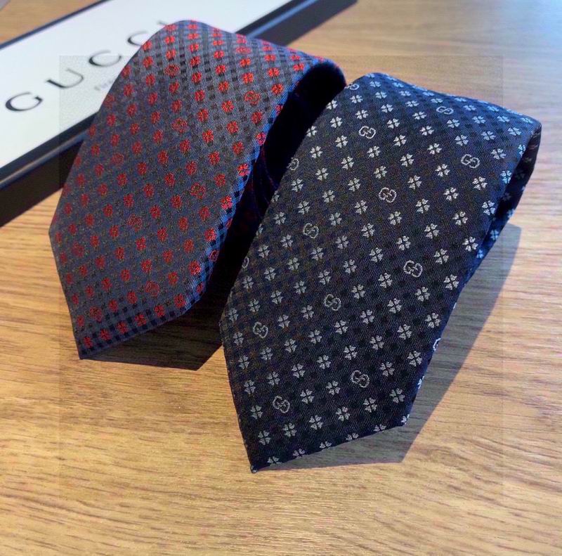 Gucci Tie hm18